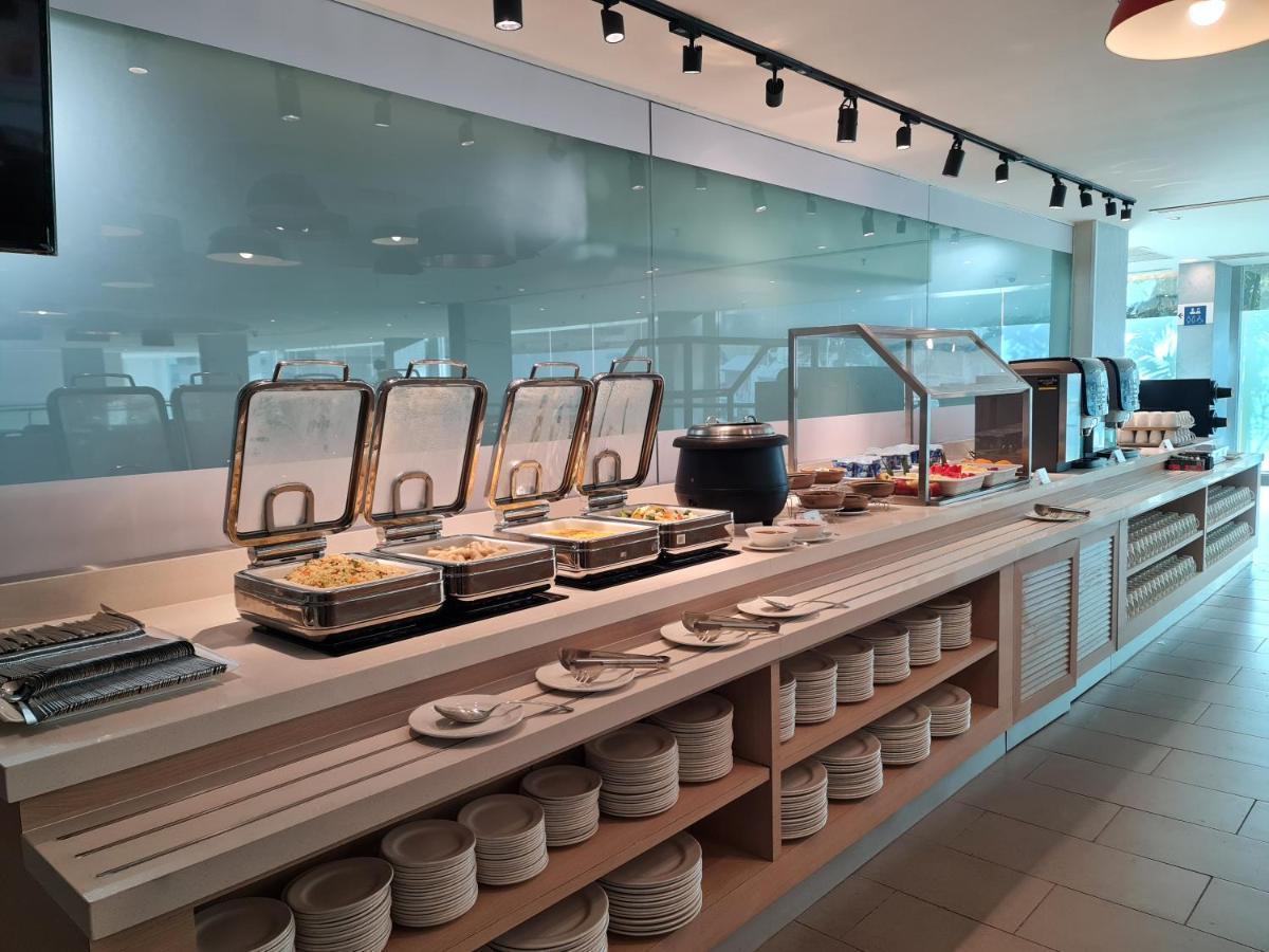 Holiday Inn Express & Suites Johor Bahru By Ihg エクステリア 写真