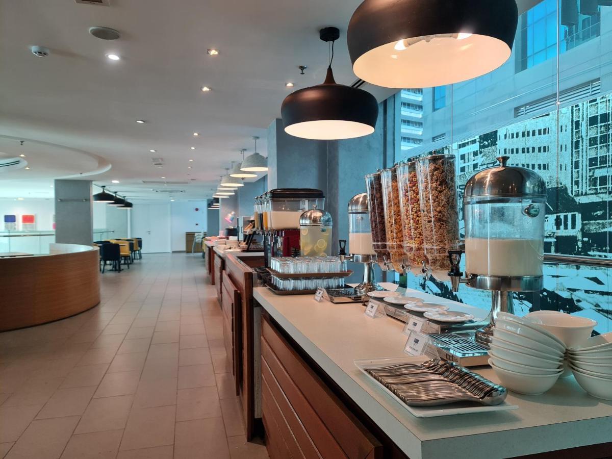 Holiday Inn Express & Suites Johor Bahru By Ihg エクステリア 写真