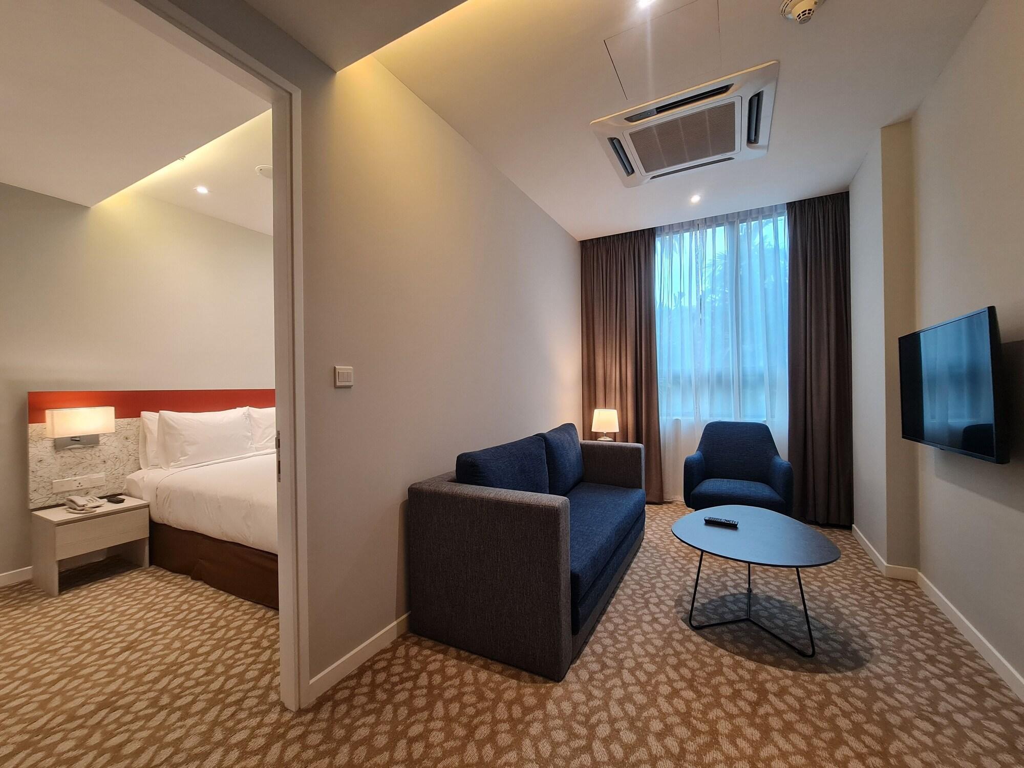 Holiday Inn Express & Suites Johor Bahru By Ihg エクステリア 写真