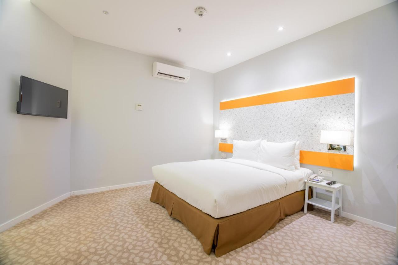 Holiday Inn Express & Suites Johor Bahru By Ihg エクステリア 写真