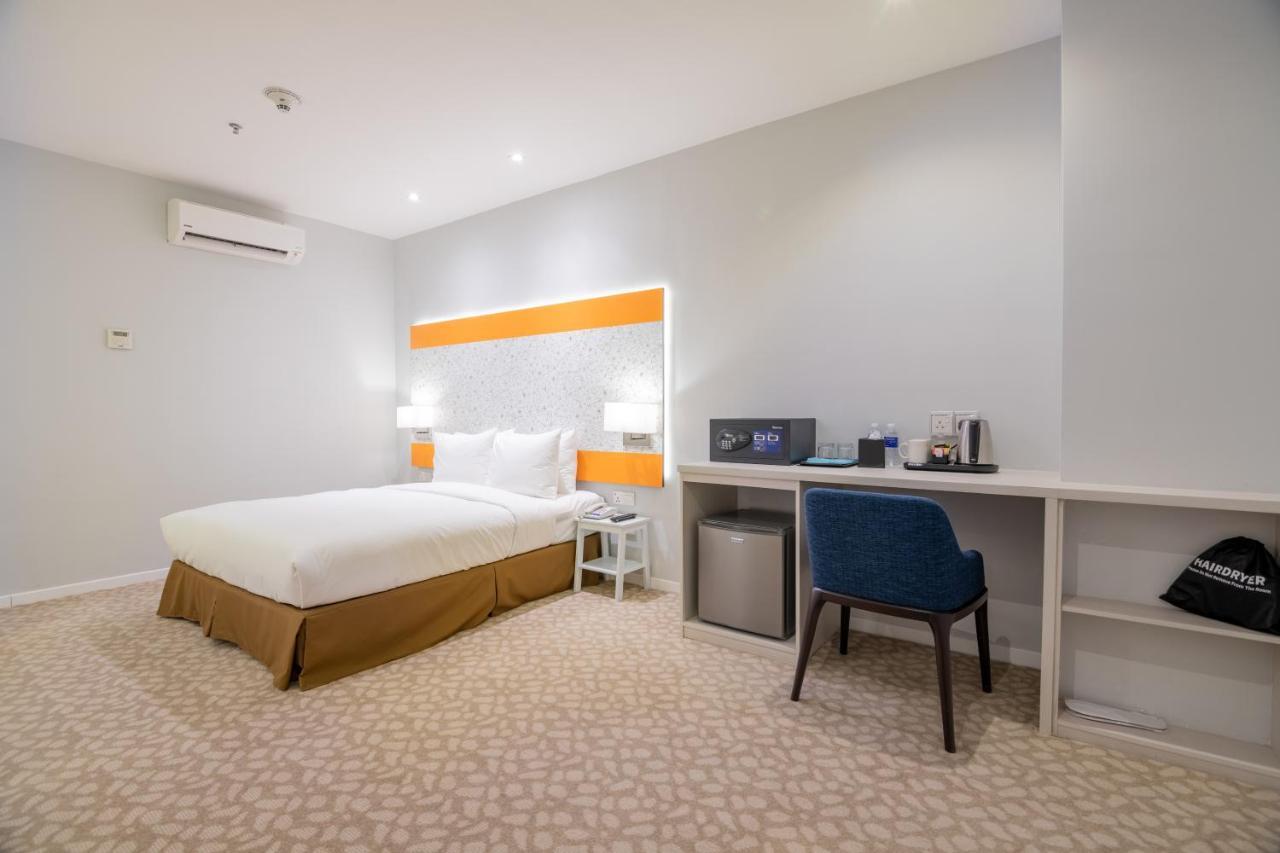 Holiday Inn Express & Suites Johor Bahru By Ihg エクステリア 写真