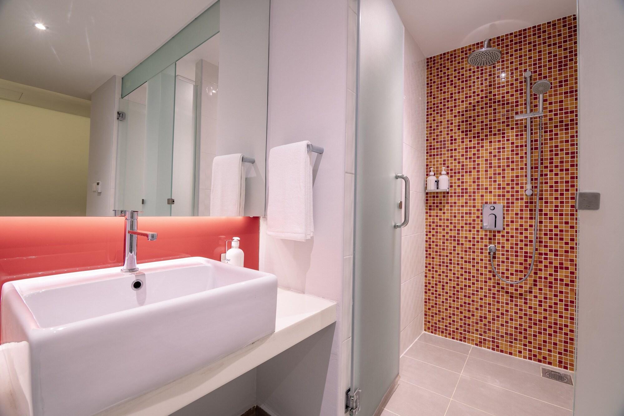 Holiday Inn Express & Suites Johor Bahru By Ihg エクステリア 写真